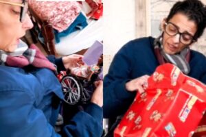 Mãe ganha de presente da filha sua 1ª boneca