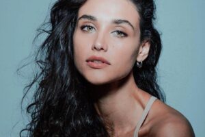 A atriz desabafou sobre ainda estar amamentando na época que os boatos de traição rodearam a separação dela com José Loreto, quando Bella tinha apenas 10 meses de vida