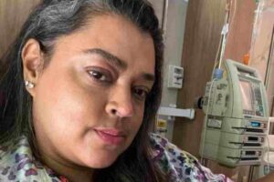 A cantora passou por uma cirurgia para retirada de um tumor no intestino