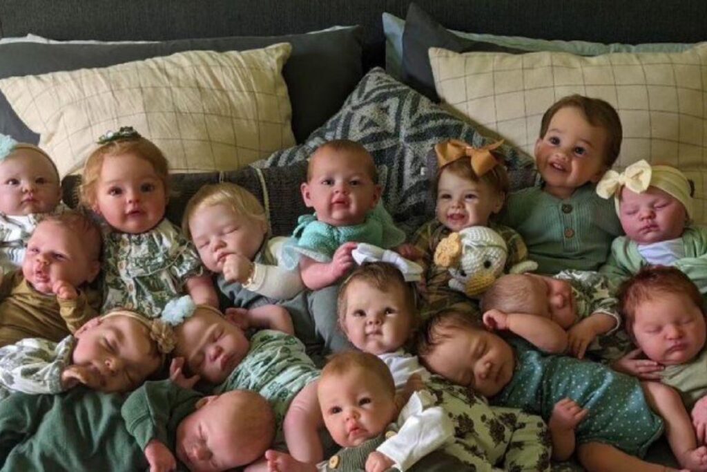 Mãe gasta R$ 100 mil com bonecas