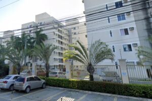 No momento do acidente a mãe estava na padaria na frente do condomínio