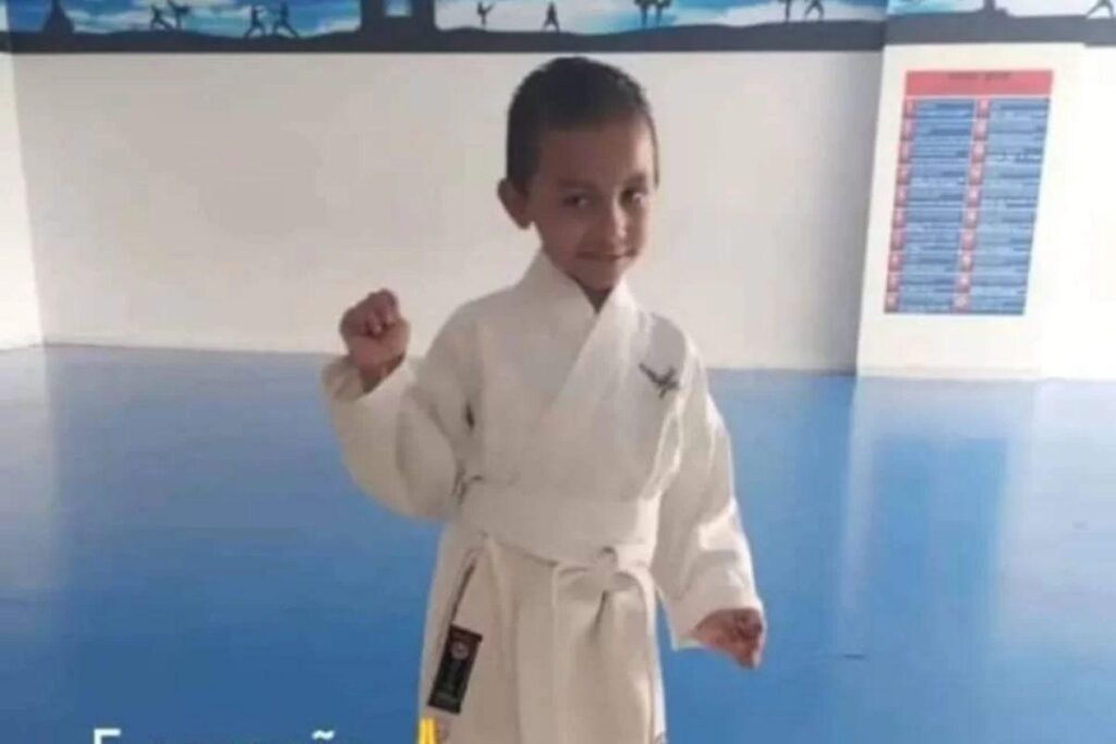 O menino caiu do terceiro andar