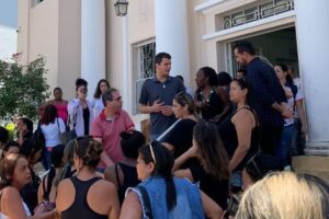 As Secretarias de Saúde Municipal e do Estado investigam se as mortes têm alguma relação com a bactéria Streptococcus pyogenes