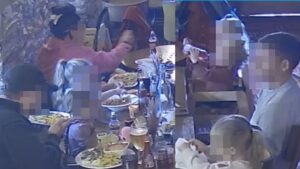 Família é flagrada comendo sem pagar conta em bar no Reino Unido