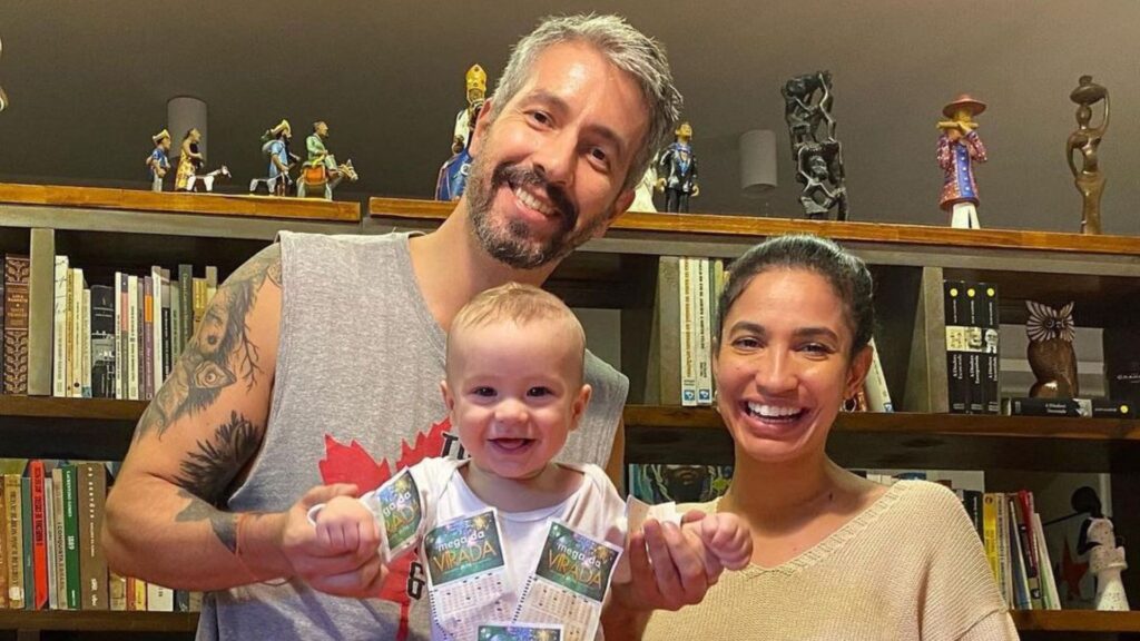 Família comemora mesversario com tema bastante inusitado