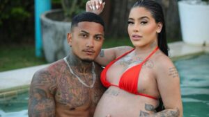 Mc Mirella atualiza processo de horas para dar à luz 1ª filha com Dynho Alves