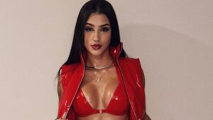 Bia Miranda confirmou a gravidez