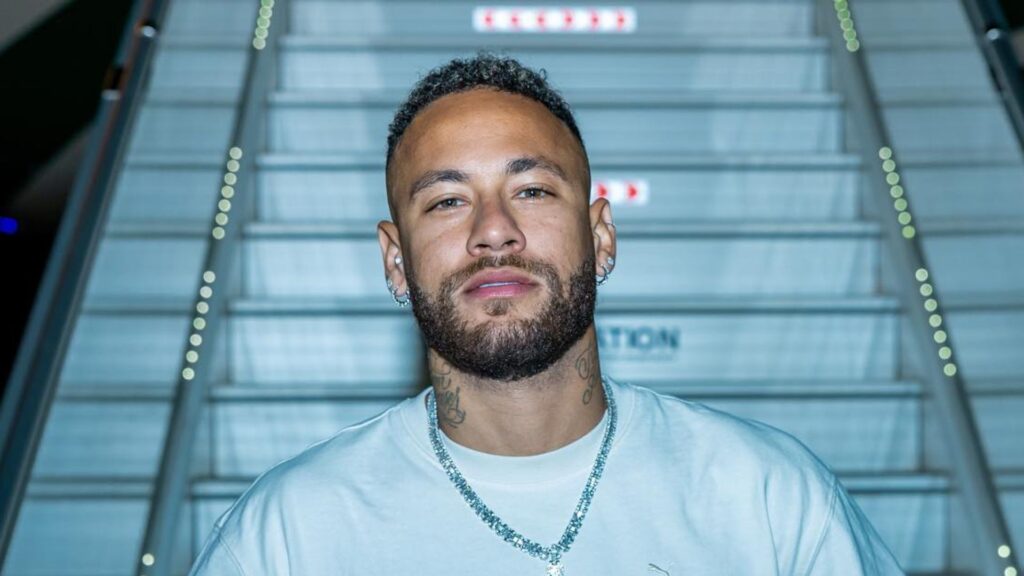 Neymar fala sobre vazamento de conversa e xinga criadora de conteúdo adulto