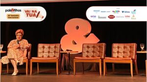 Silvia Lobo comandou a palestra "Vai com Medo Mesmo"