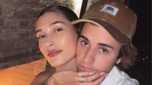 Hailey Bieber canta "Boi da Cara Preta" para fazer sobrinha dormir