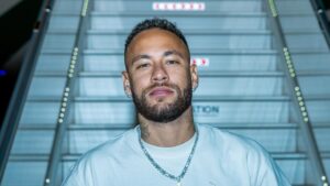 Neymar se pronuncia pela primeira vez após polêmicas sobre terceiro filho com modelo