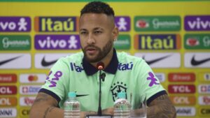 Neymar não se manifestou sobre a morte do ex-treinador Zagallo