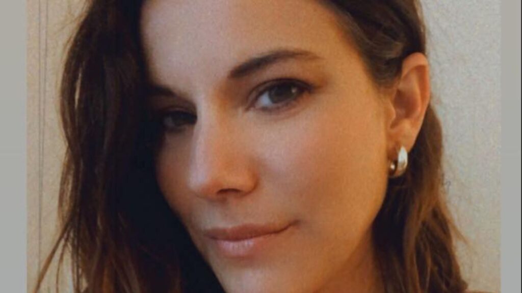 Mulher é presa após ter relações sexuais com menores