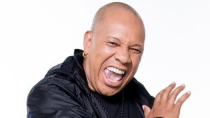 Vocalista do Molejo está melhorando do tratamento contra o câncer