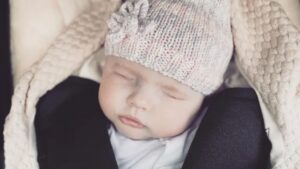 Em caso raríssimo, bebê vem ao mundo sem os olhos