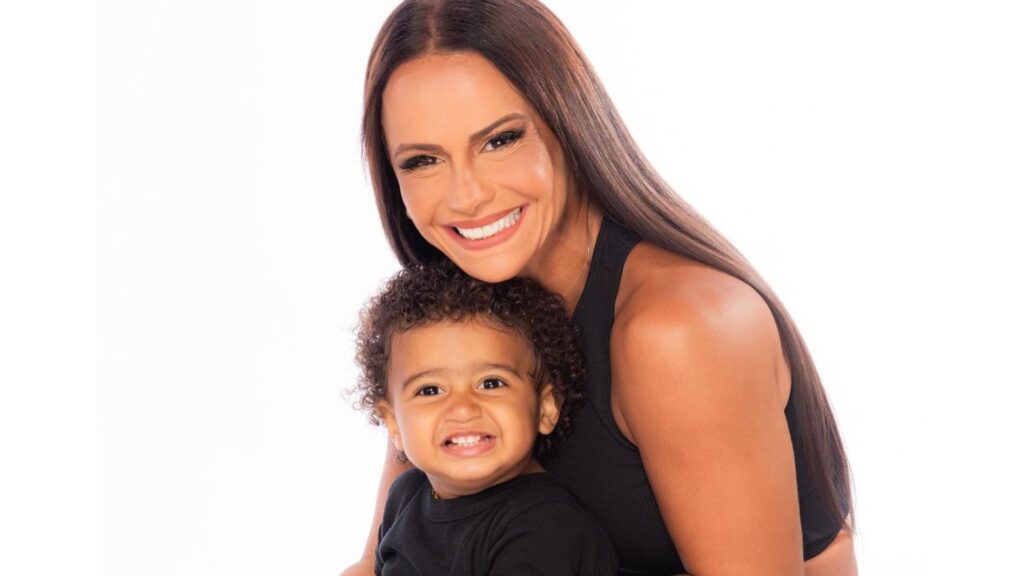 Joaquim, filho de Viviane Araújo e Guilherme Militão