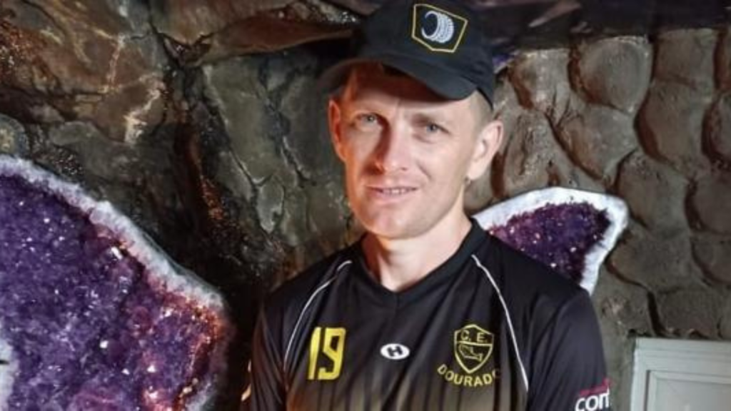 Homem é levado pelo rio