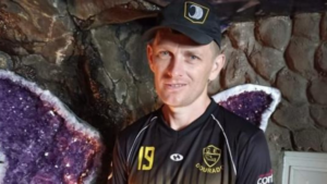 Homem é levado pelo rio