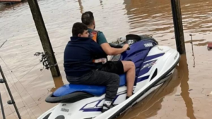 Filho de Herbert Poersch no jet-ski