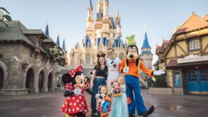 Morgana Secco e filhas Alice e Julia na Disney