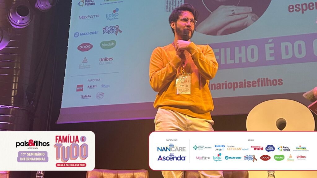 Eliezer palestra em seminário.