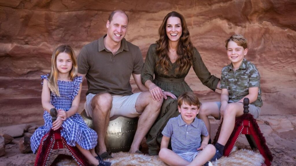 Segundo fonte, Kate Middleton está mais próxima da família