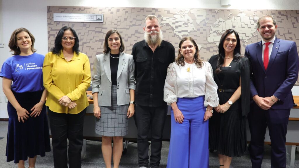 Licença-paternidade ampliada é foco de evento em Brasília