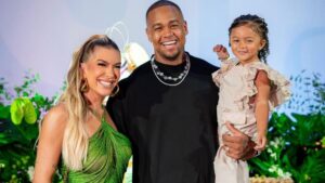 A filha do casal gostou da ideia de ter mais irmãos