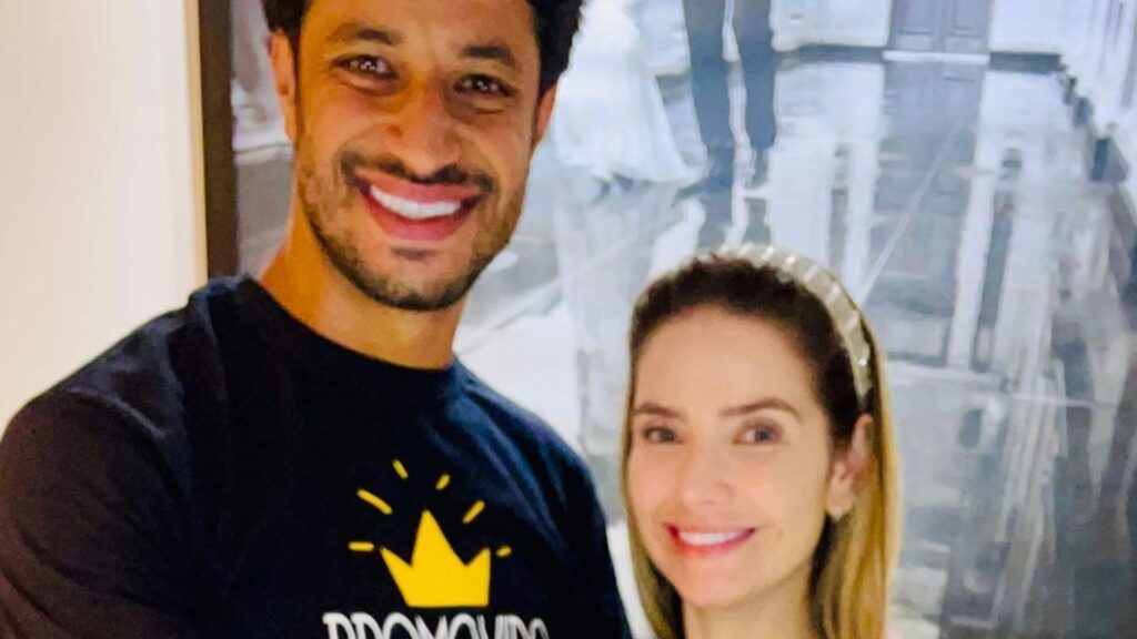 Ex-jogador do Cruzeiro, Léo e esposa Camila Campos