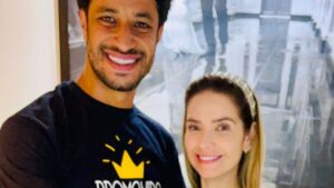 Ex-jogador do Cruzeiro, Léo e esposa Camila Campos