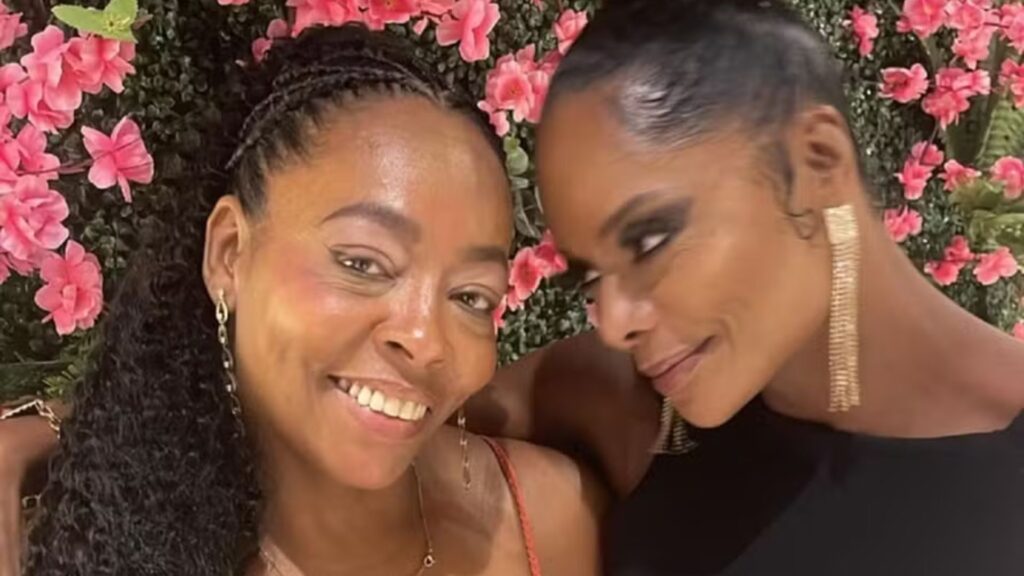 Adriana Bombom soube da notícia a caminho da festa