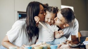 Aprenda receitas saudáveis para fazer com o seu filho nas férias