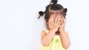 Saiba de que forma o brincar pode diminuir as birras em casa