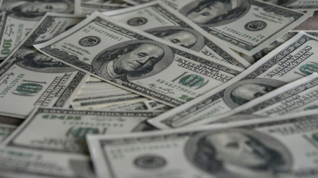 Estudante gasta toda a herança da família