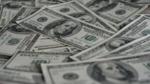 Estudante gasta toda a herança da família