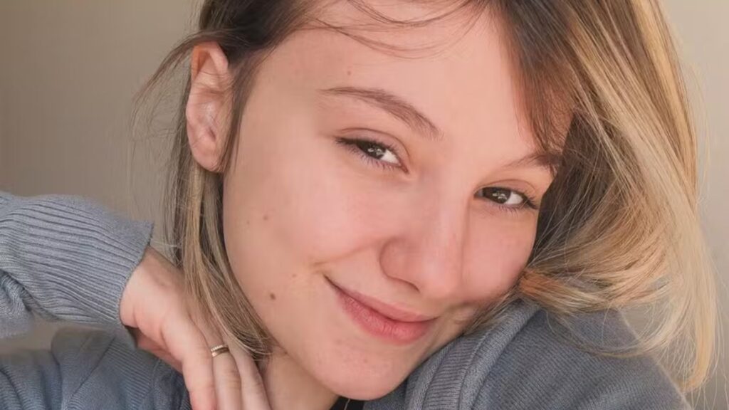 A influencer sofreu duras críticas após contar sobre a primeira gravidez