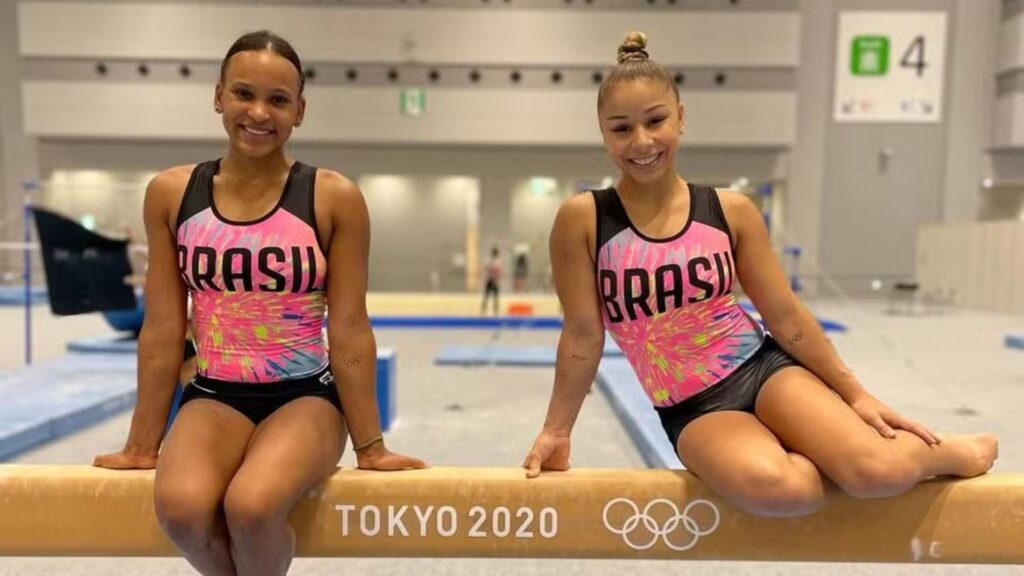 Rebeca Andrade e Flávia Saraiva fizeram tatuagem de amizade