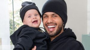 Maria Flor caiu na piscina e quase se afogou