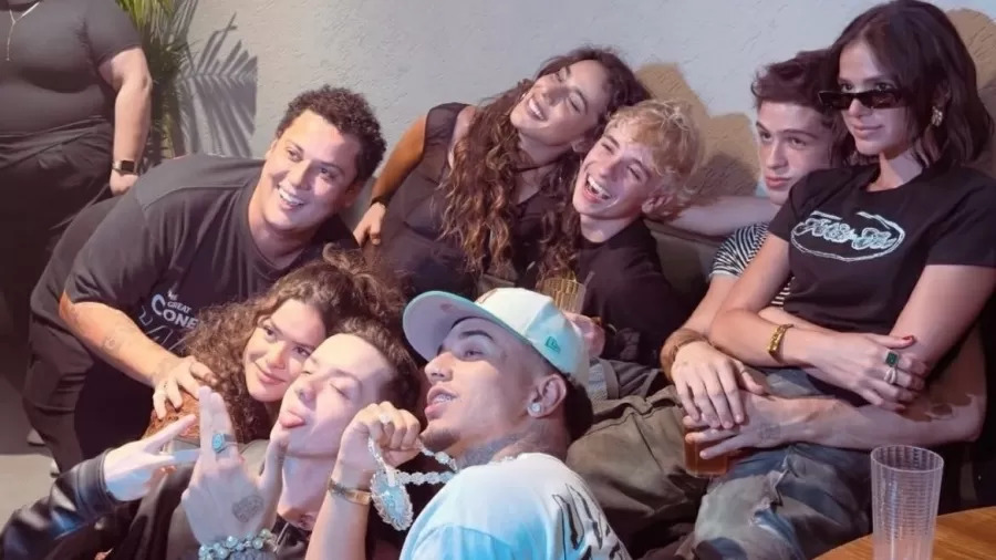 Jo&atilde;o Guilherme e Bruna Marquezine