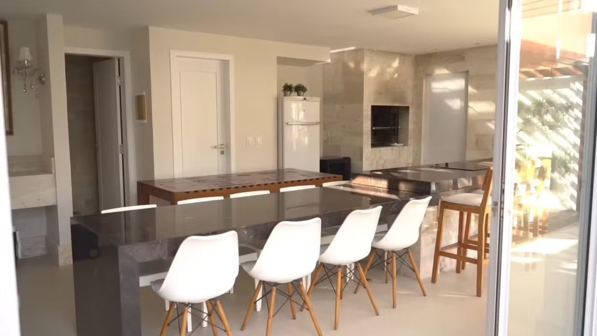 Mans&atilde;o da cantora Simone Mendes