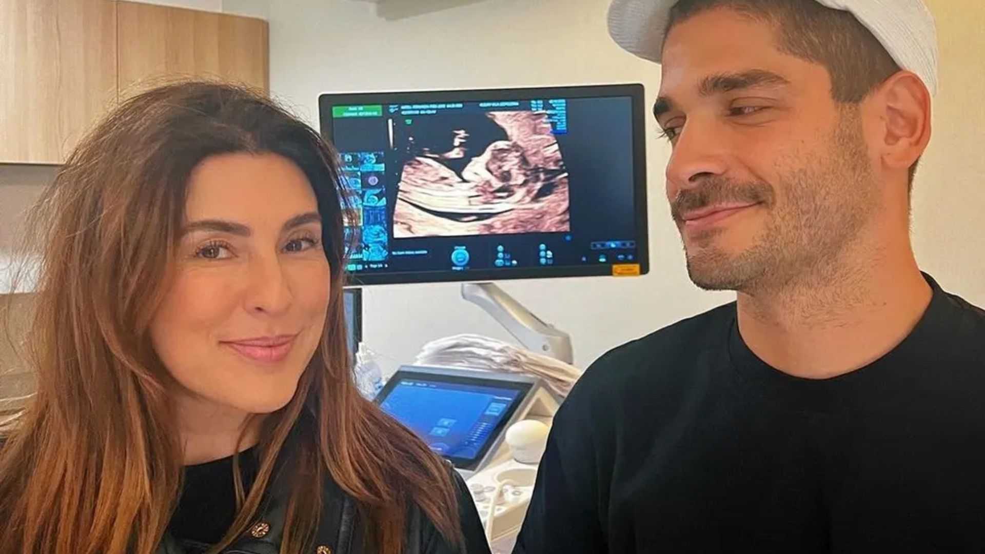 Fernanda Paes Leme e Victor