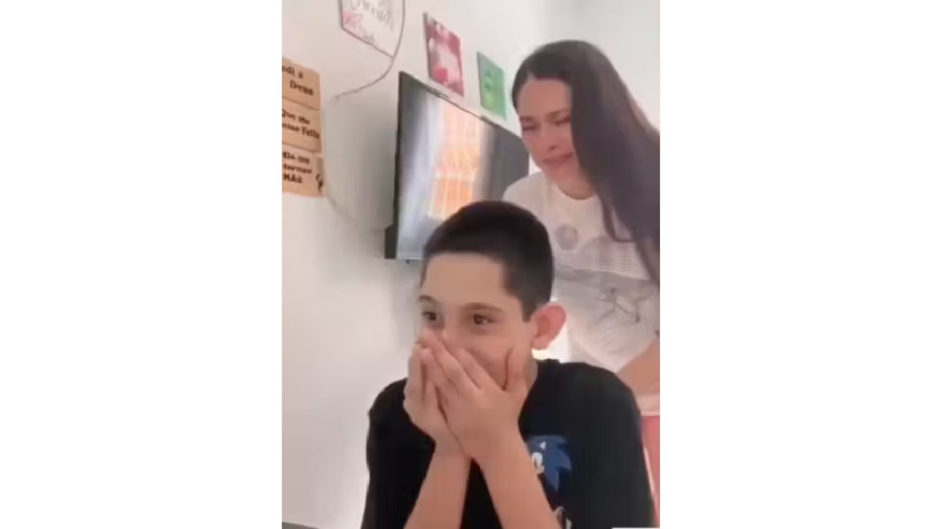 Menino passa em col&eacute;gio militar