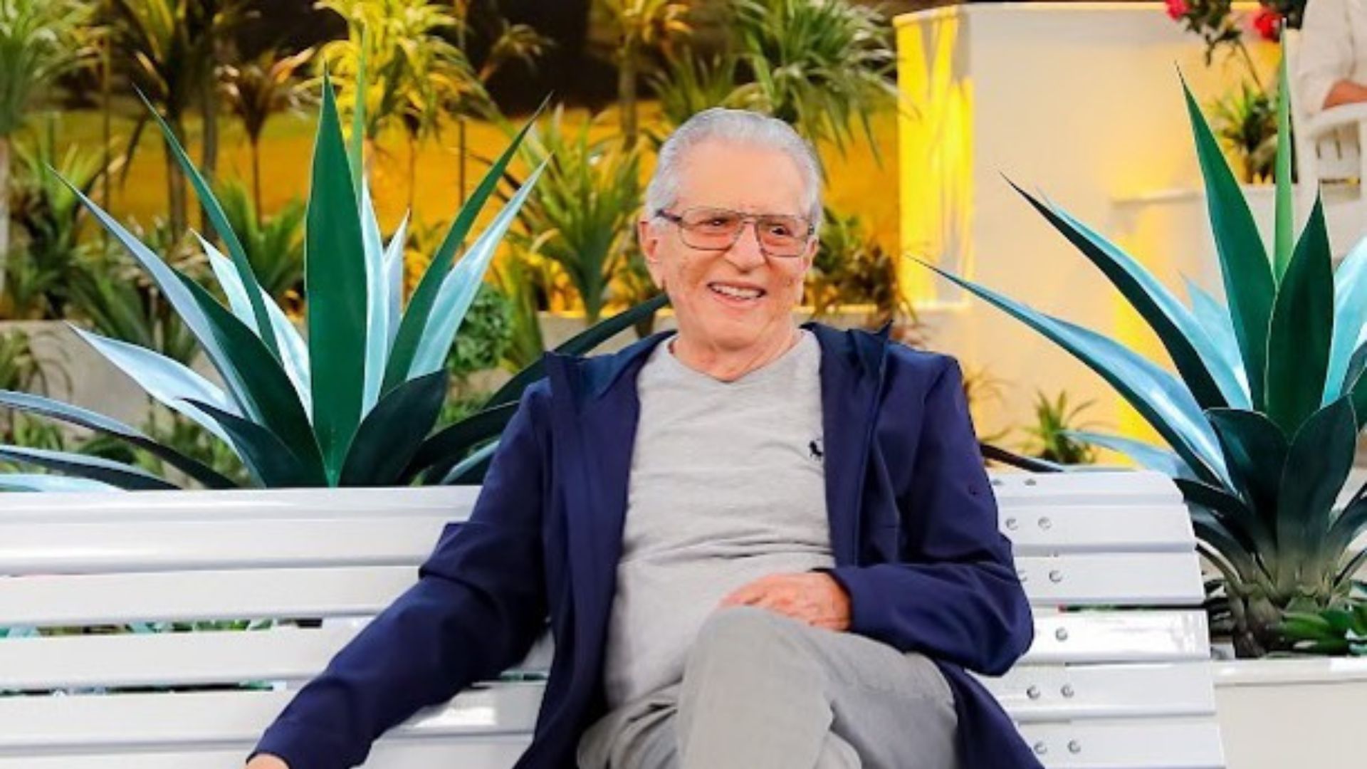 Homem posando para foto