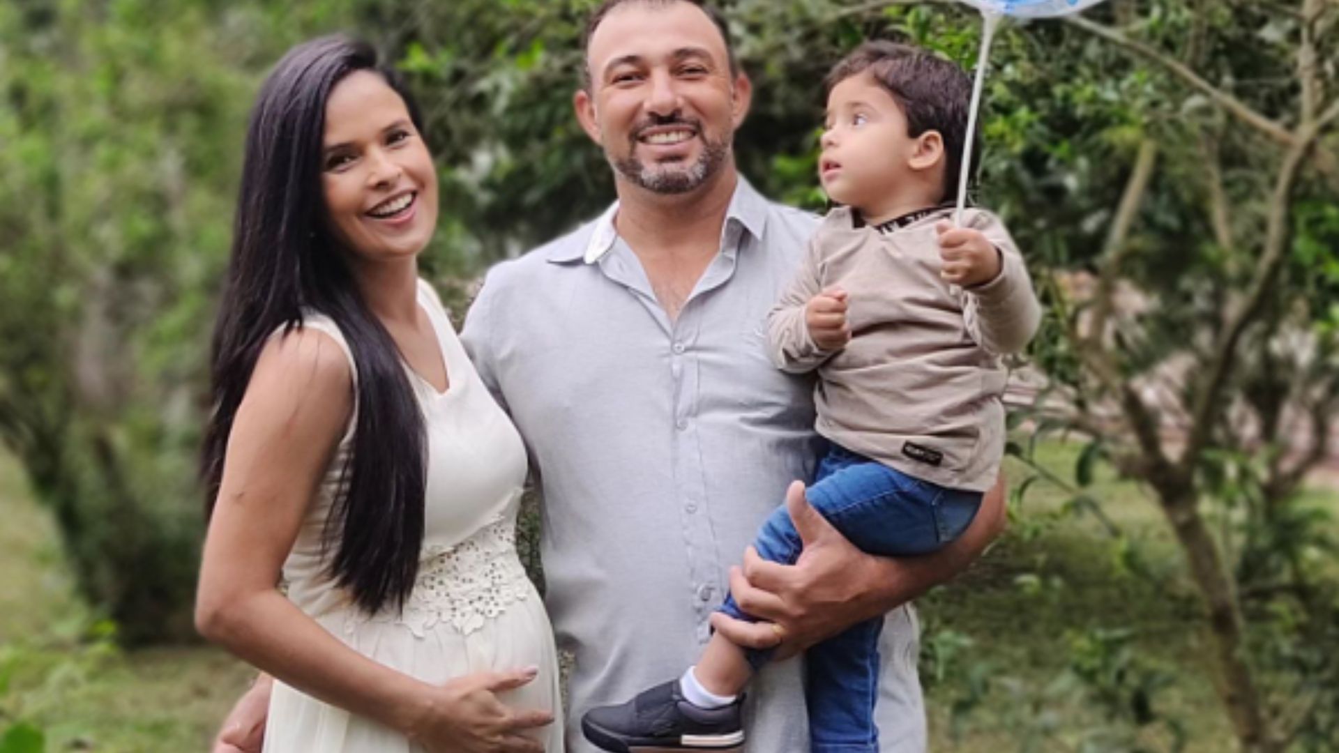 Fam&iacute;lia se reunindo para uma foto