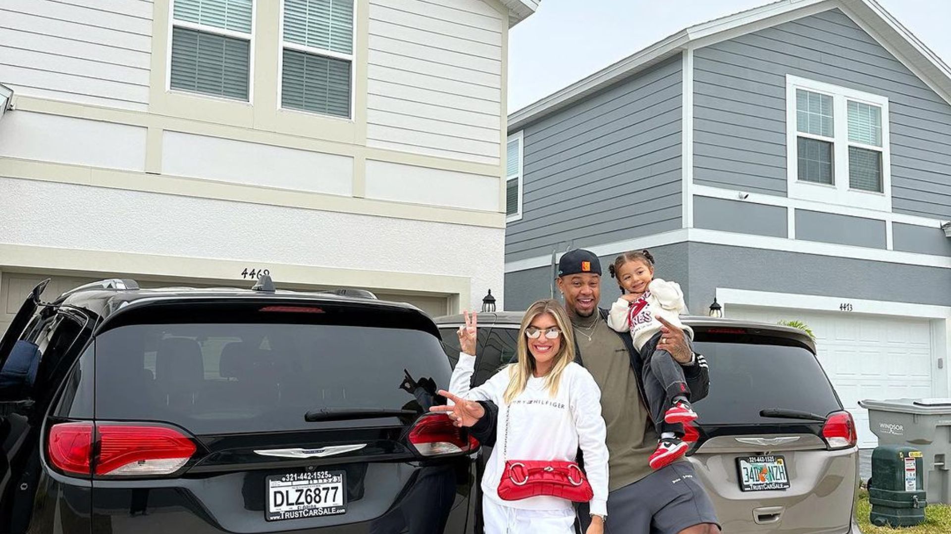 Família posando para a foto