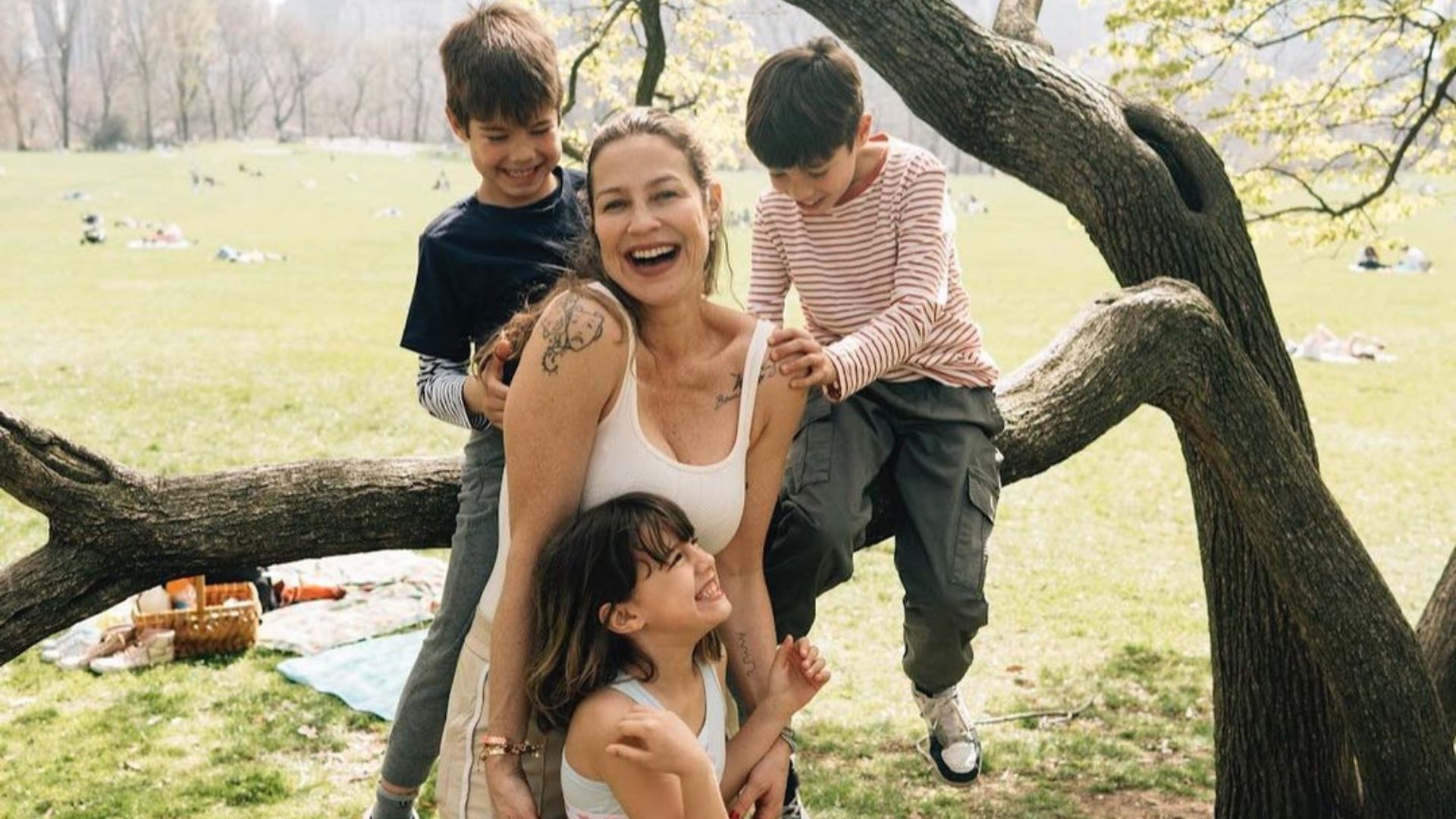 Luana Piovani e fam&iacute;lia