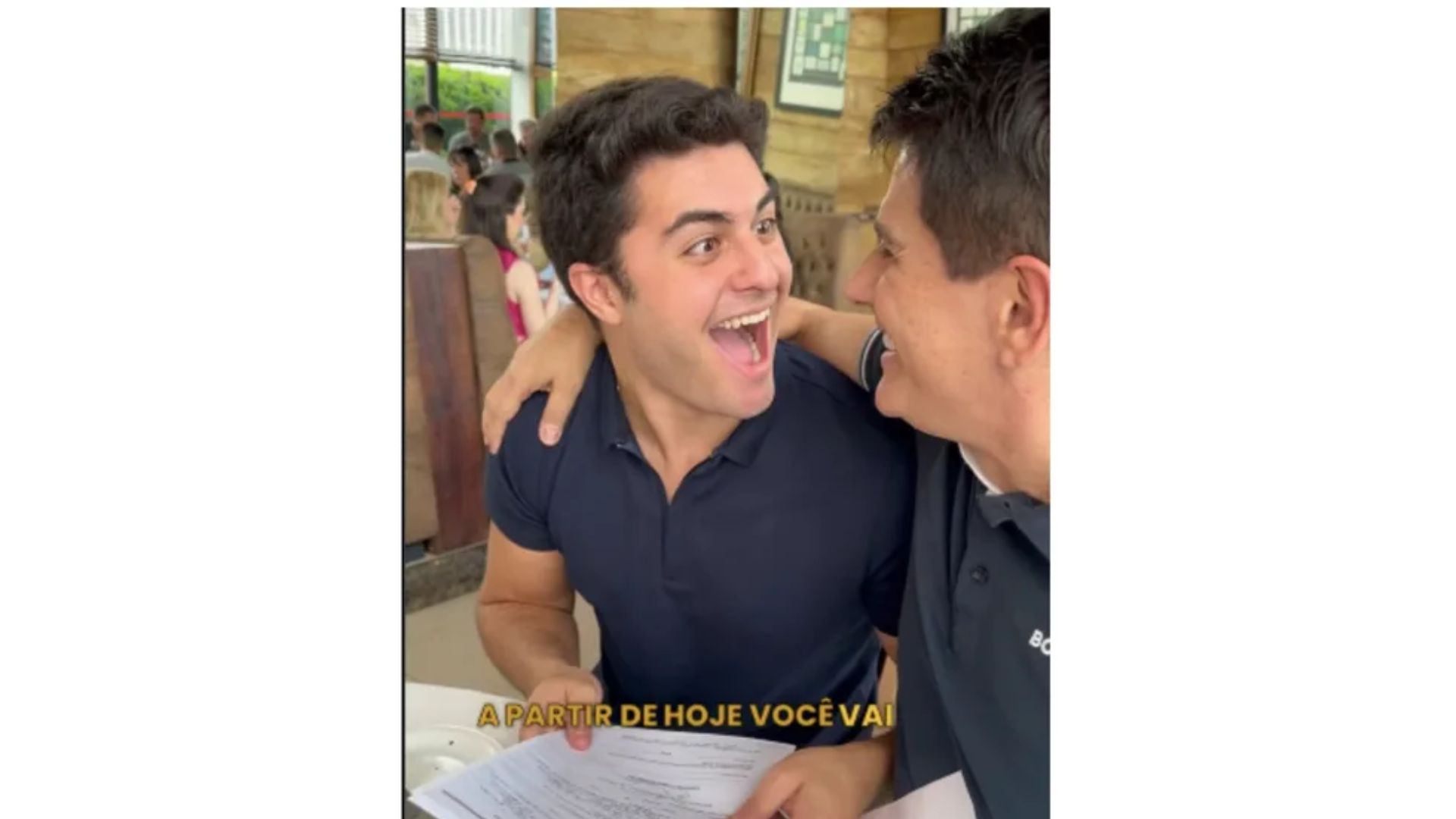 O jornalista celebrou os 20 anos do filho