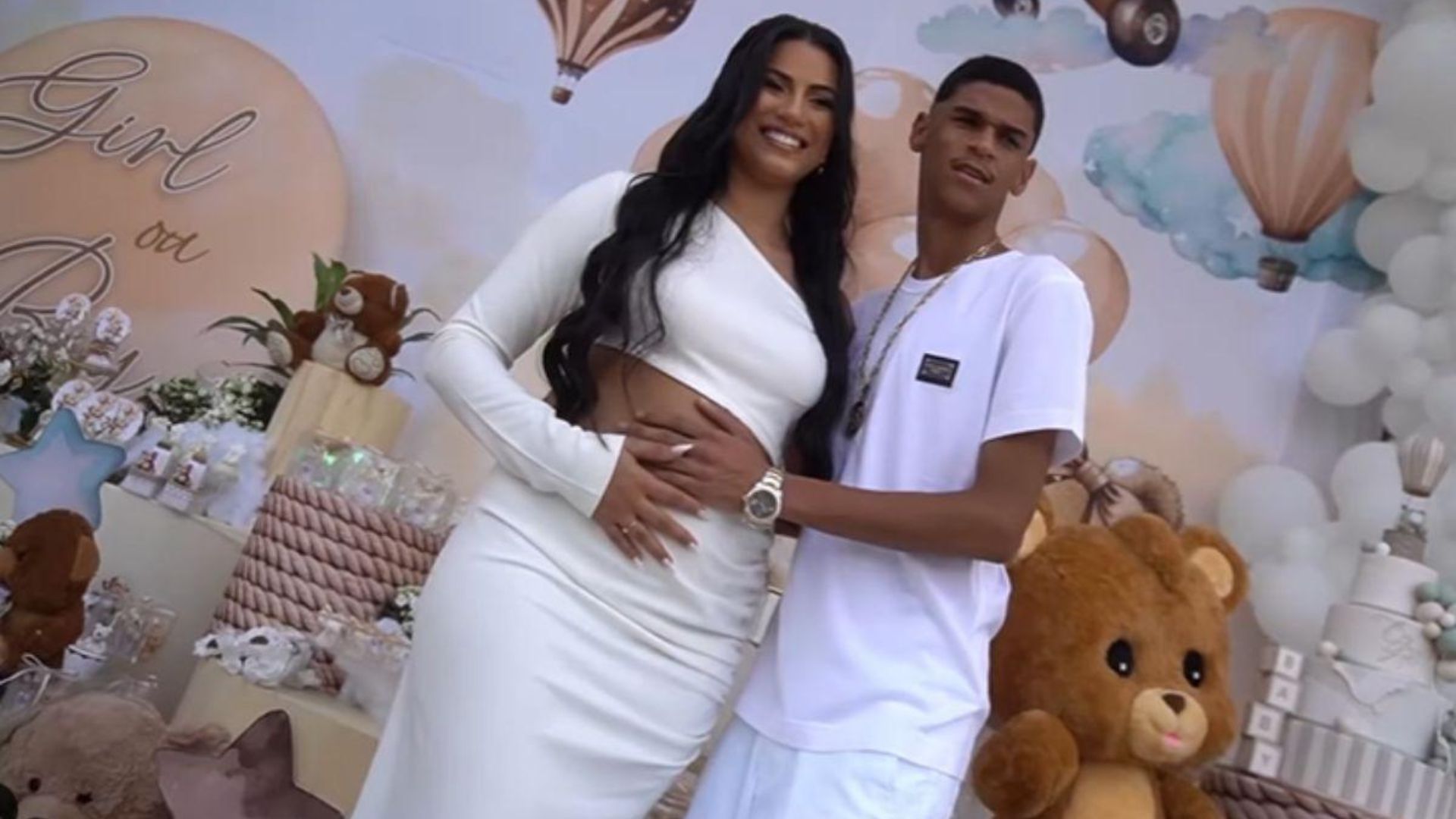 T&aacute;vila Gomes e Luva de Pedreiro