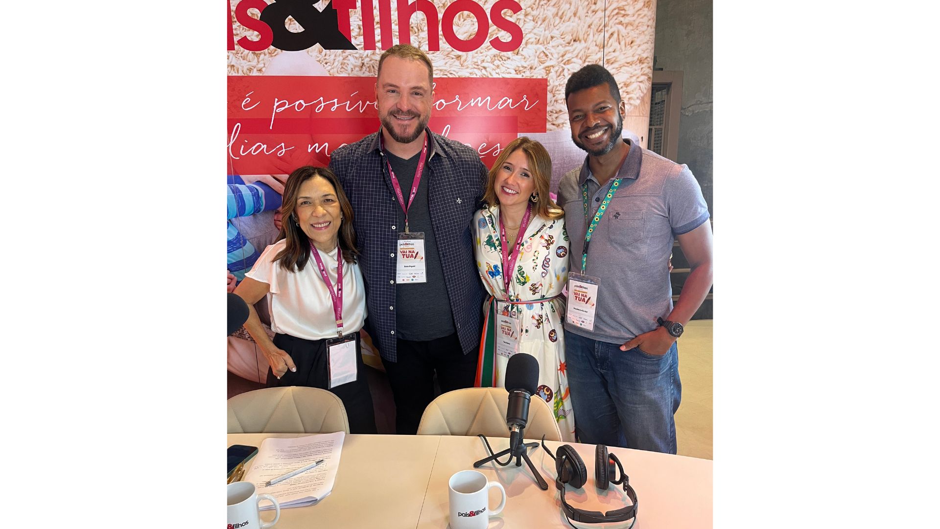 Ta&iacute;s, Roberta Bento e Humberto Baltar