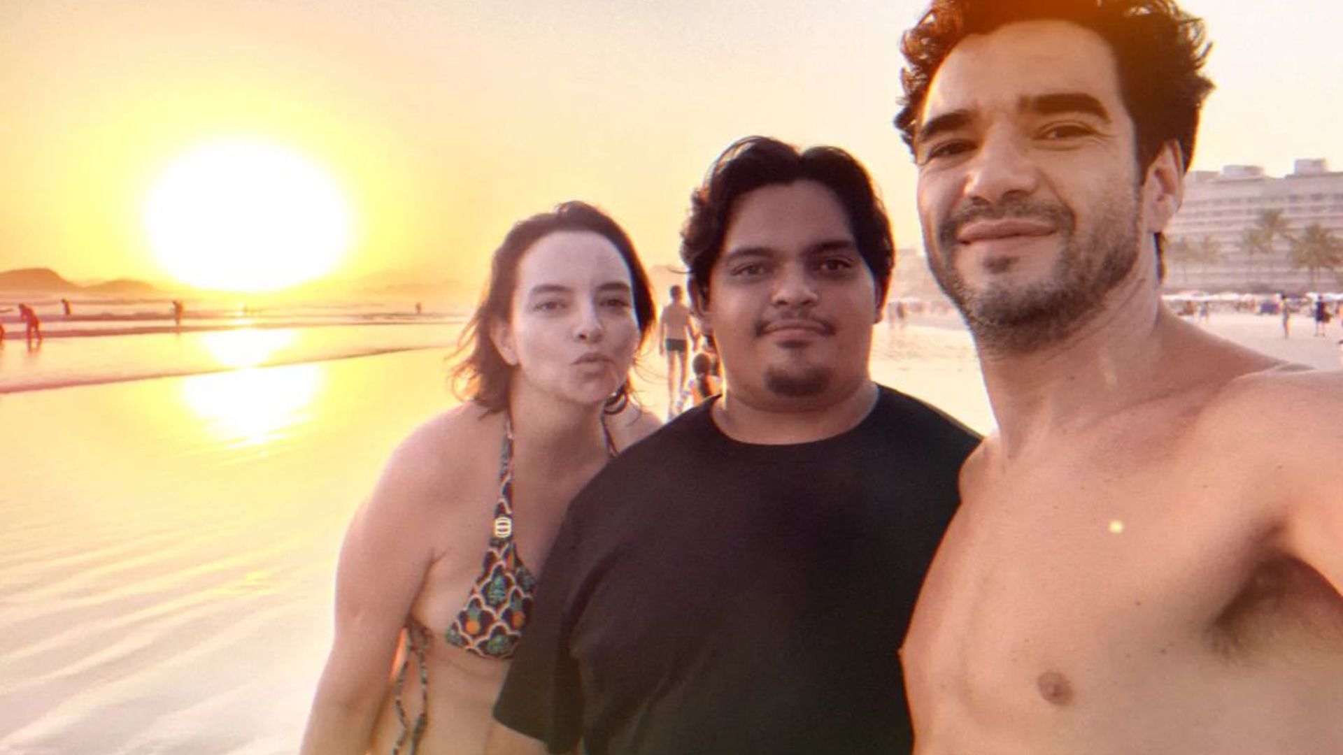 Fam&iacute;lia posando para foto 